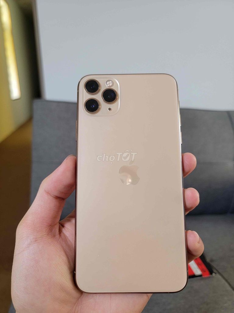 Apple iPhone 11 Pro Max 64GB Vàng. Mua bán Điện thoại tại Thành phố Thuận An Bình Dương được đăng bởi Trần Phú Phong hình 1