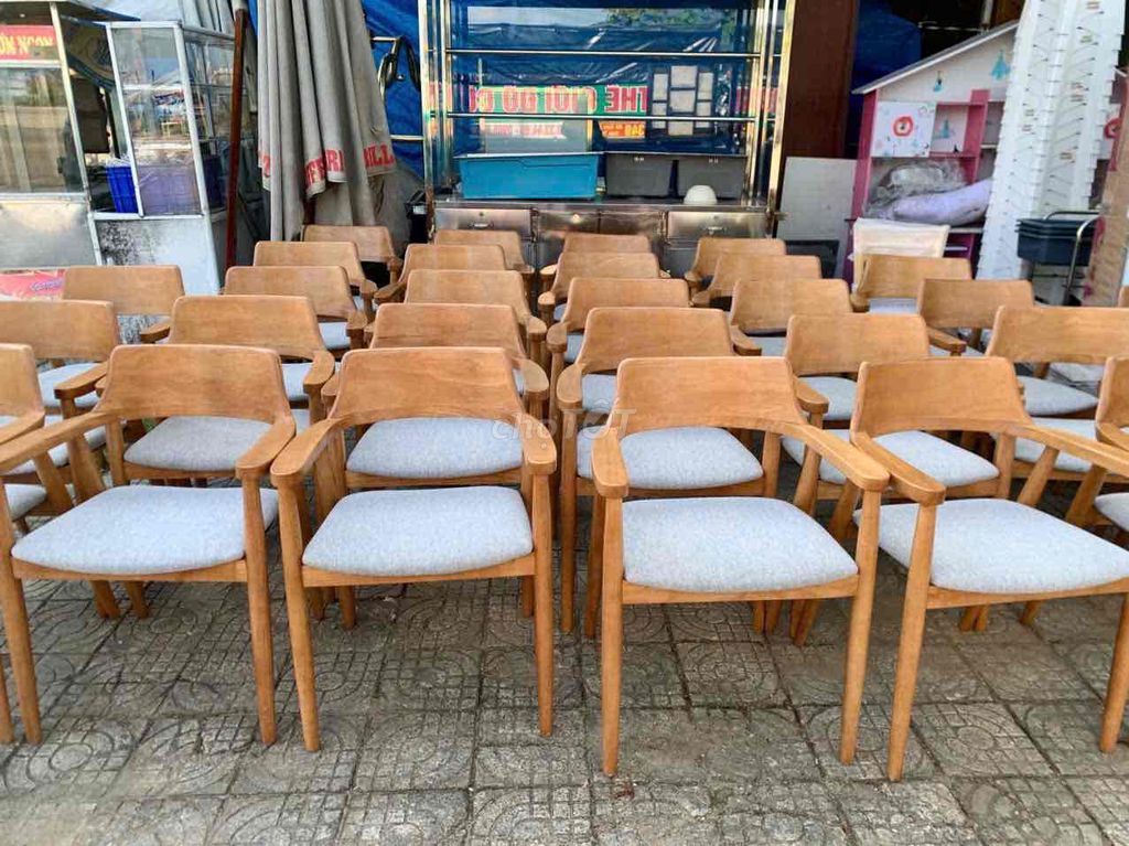 Ghế gỗ phong cách. Dịch vụ nhà cửa khác tại Quận Sơn Trà Đà Nẵng được đăng bởi Thế Giới Đồ Cũ Đà Nẵng hình 1