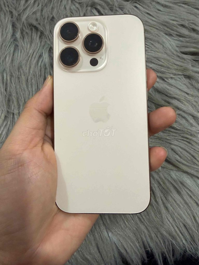 Apple iPhone 16 Pro 256GB Sa mạc 93%. Mua bán Điện thoại tại Thành phố Thủ Đức Tp Hồ Chí Minh được đăng bởi đỗ huy hình 1