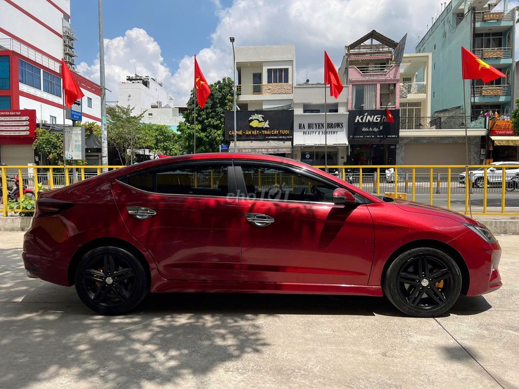 Hyundai elantra 1.6at sport 2019 - Xe cũ tại hãng. Mua bán Ô tô tại Quận Tân Phú Tp Hồ Chí Minh được đăng bởi Nguyễn Tân Xe Lướt  hình 5