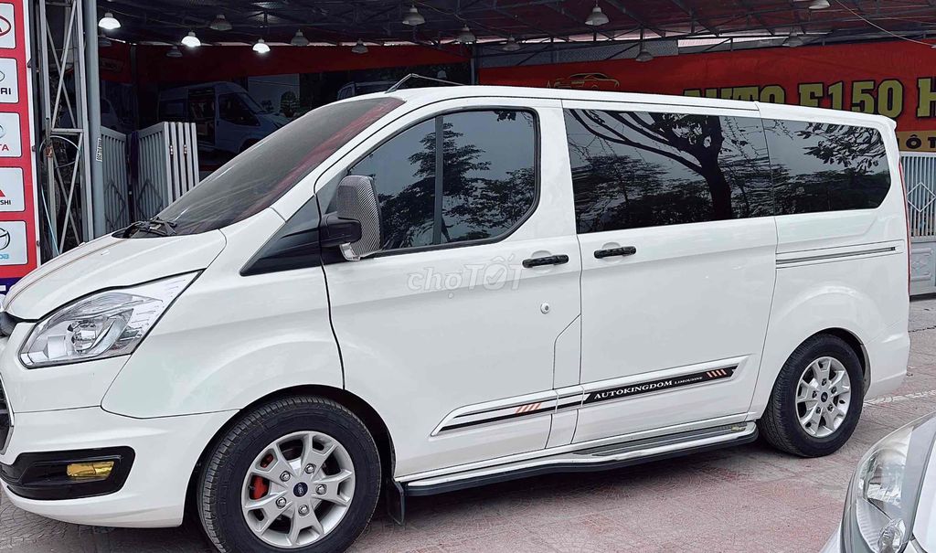 Bán xe Ford Tourneo Limosin 2019