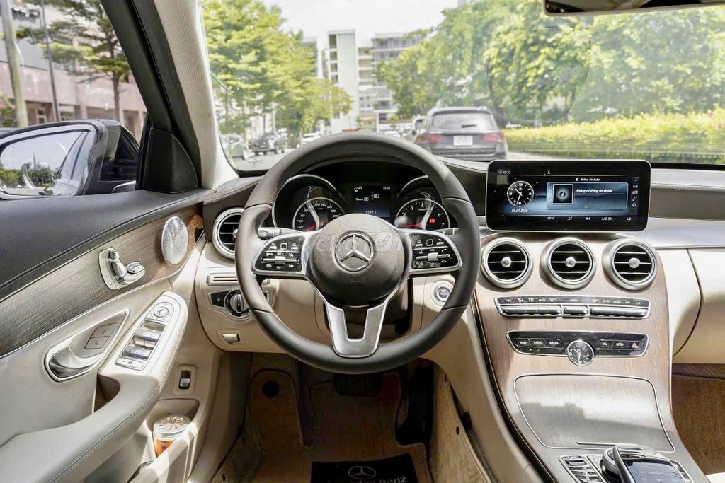 Mercedes C200 Exclusive 2019 - sang trọng lịch lãm. Mua bán Ô tô tại Quận Gò Vấp Tp Hồ Chí Minh được đăng bởi Trường Nguyễn Xe Sang hình 9