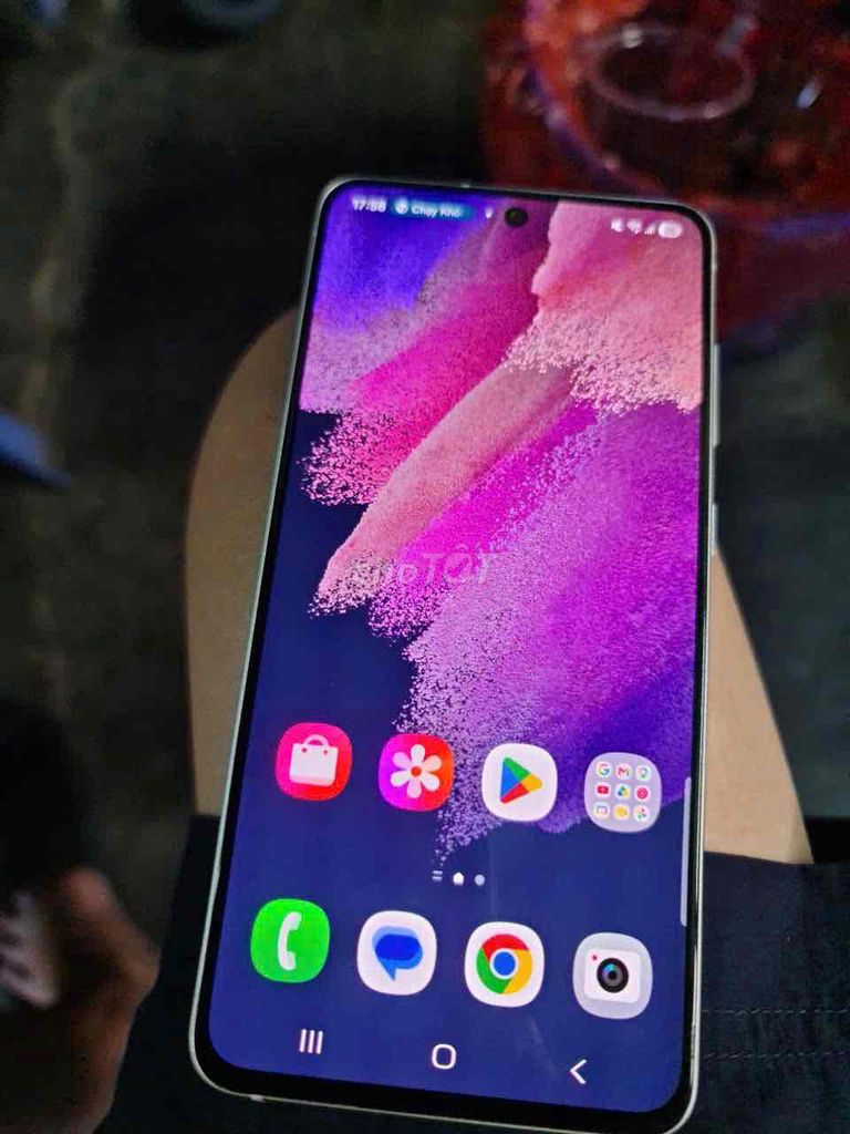 Samsung Galaxy S21 FE 5G 256GB Trắng. Mua bán Điện thoại tại Quận Hai Bà Trưng Hà Nội được đăng bởi Bùi Tuy MobileLaptop hình 1