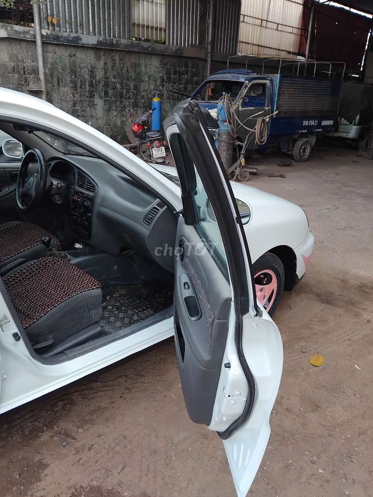 Daewoo Lanos Trắng Số sàn. Mua bán Ô tô tại Huyện Củ Chi Tp Hồ Chí Minh được đăng bởi Huỳnh Sơn hình 4