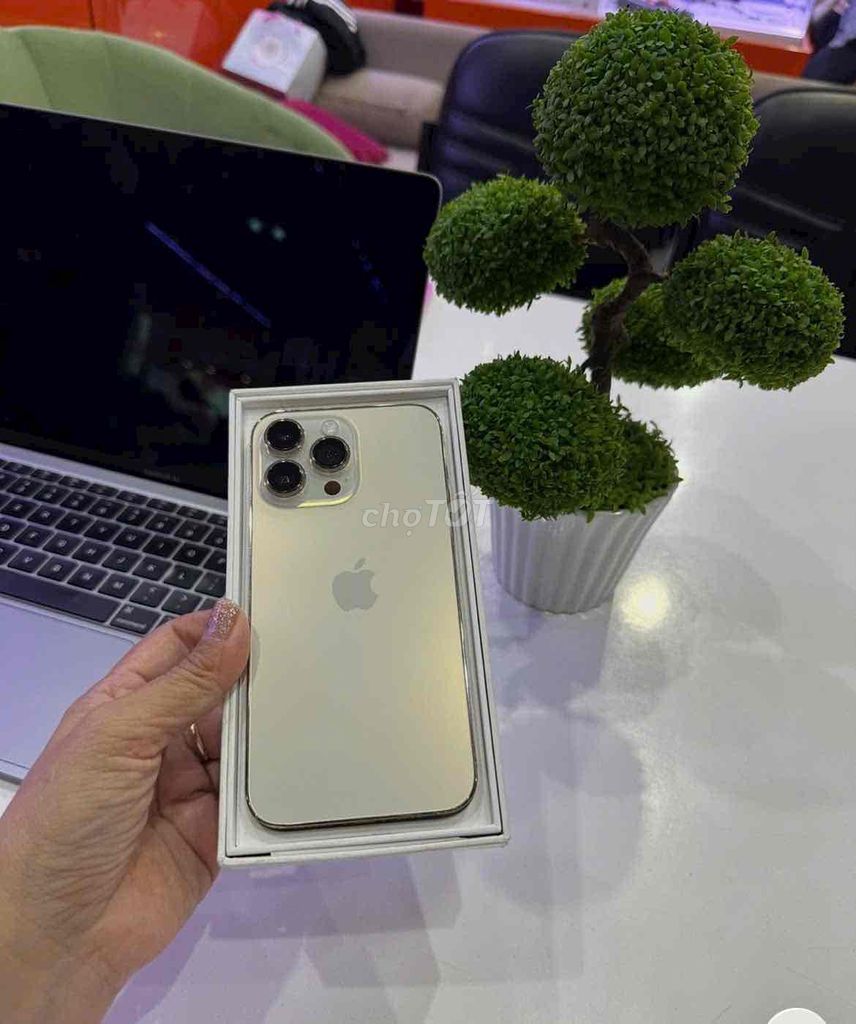 iphone 14pro 1tb vàng qtế mỹ pin85 zin áp suất. Mua bán Điện thoại tại Quận 3 Tp Hồ Chí Minh được đăng bởi Nam Á Mobile hình 1