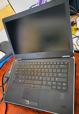 Laptop dell Latitute E7440