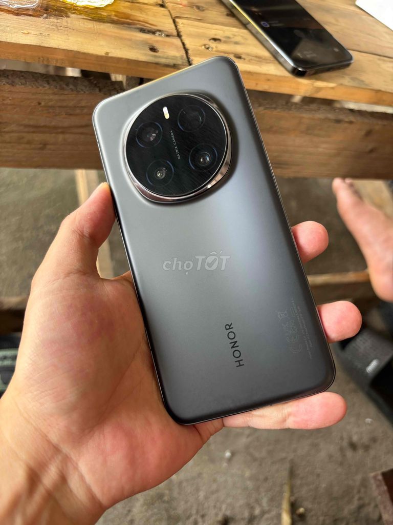 Honor Magic 7 Pro 512GB Xám. Mua bán Điện thoại tại Quận Nam Từ Liêm Hà Nội được đăng bởi Quàng A Tũn hình 1