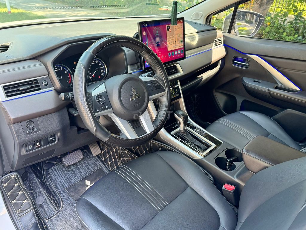 Mitsubishi Xpander Premium 2024. Mua bán Ô tô tại Quận Long Biên Hà Nội được đăng bởi Long Biên Cars hình 8