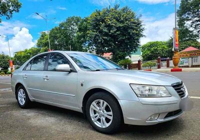 Hyundai Sonata 2010 2.0L MT. Mua bán Ô tô tại Huyện Chư Sê Gia Lai được đăng bởi Tấn Sang