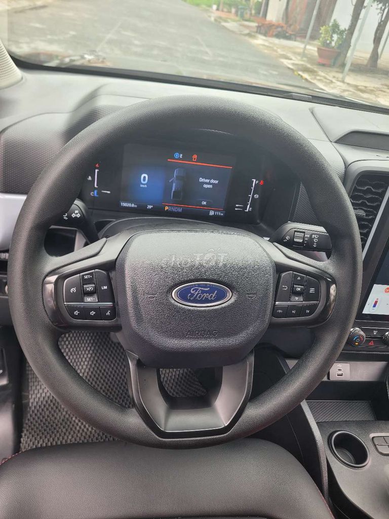 Range 2024 XLS 2.0 4X2 AT - 14000 km. Mua bán Ô tô tại Quận Kiến An Hải Phòng được đăng bởi QUÝ TRẦN AUTO hình 6