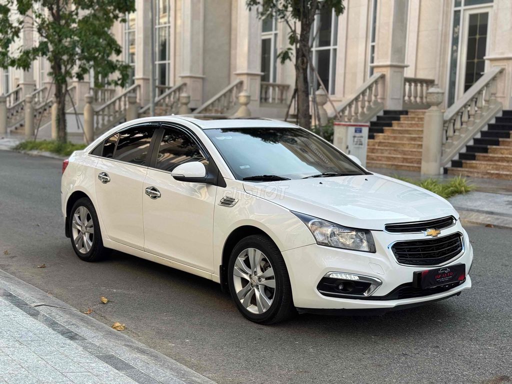Chevrolet Cruze LTZ 2015 mẫu mới siêu đẹp. Mua bán Ô tô tại Thành phố Thủ Đức Tp Hồ Chí Minh được đăng bởi Hoà Xe Cũ hình 1