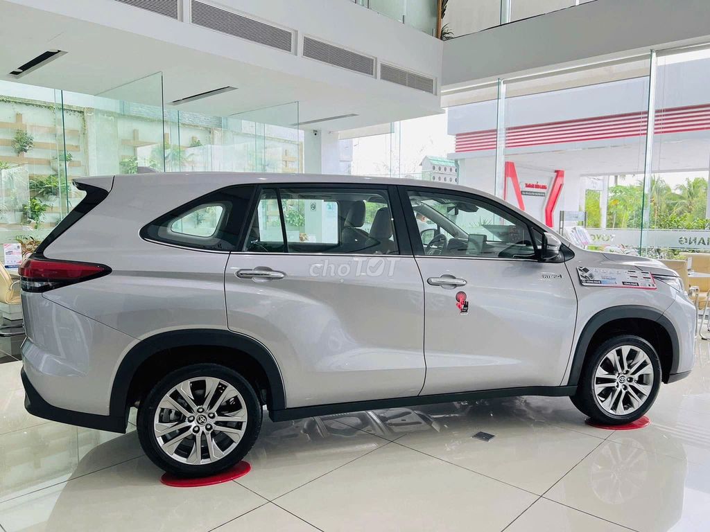 🚗TOYOTA INNOVA CROSS 2.0V🚗 GIẢM 30 TRIỆU✨LS THẤP. Mua bán Ô tô tại Thành phố Thủ Đức Tp Hồ Chí Minh được đăng bởi TOYOTA ĐÔNG SÀI GÒN hình 4