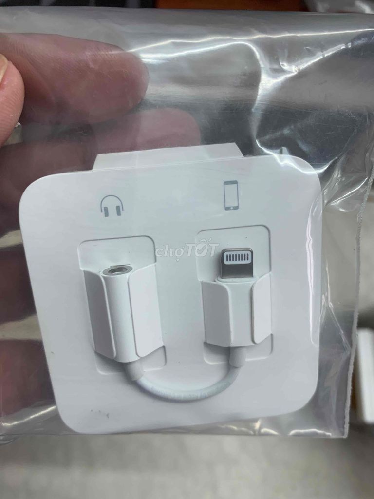 Tai nghe Apple EarPods Lightning Trắng. Mua bán Tivi, Âm thanh tại Quận Hoàn Kiếm Hà Nội được đăng bởi nguyễn trung kiên  hình 1