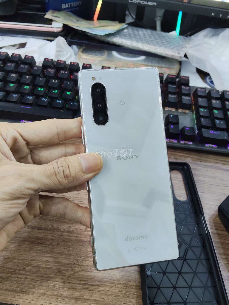 Sony Xperia 5 Mark I 64GB Trắng. Mua bán Điện thoại tại Quận Thanh Khê Đà Nẵng được đăng bởi Dương khánh alo 04 hà huy tập Đà nẵng hình 1