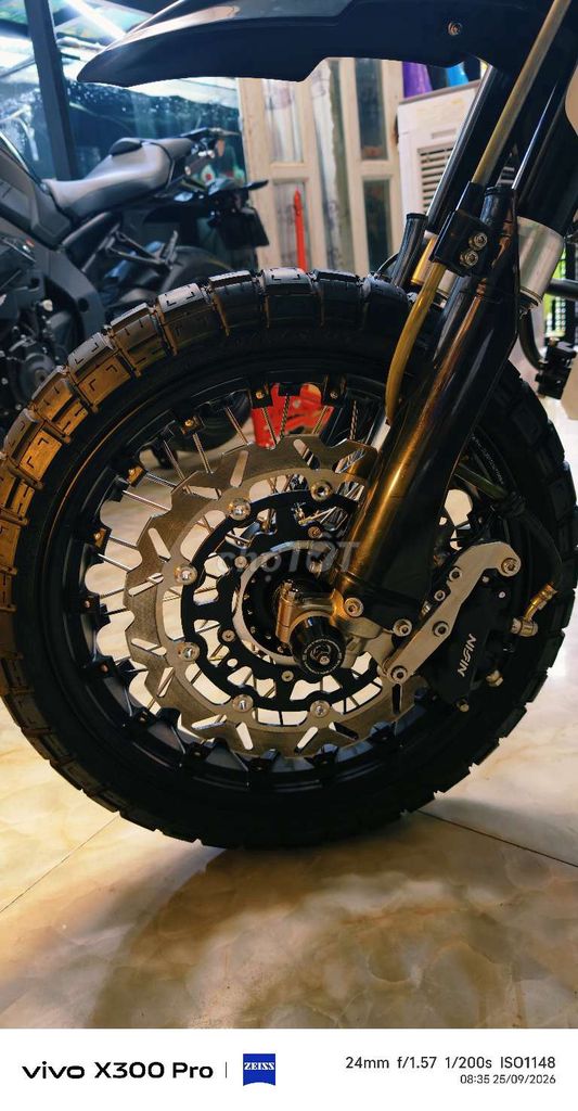 Моцарт Kawasaki KLX 250 FI 3,400 км черный