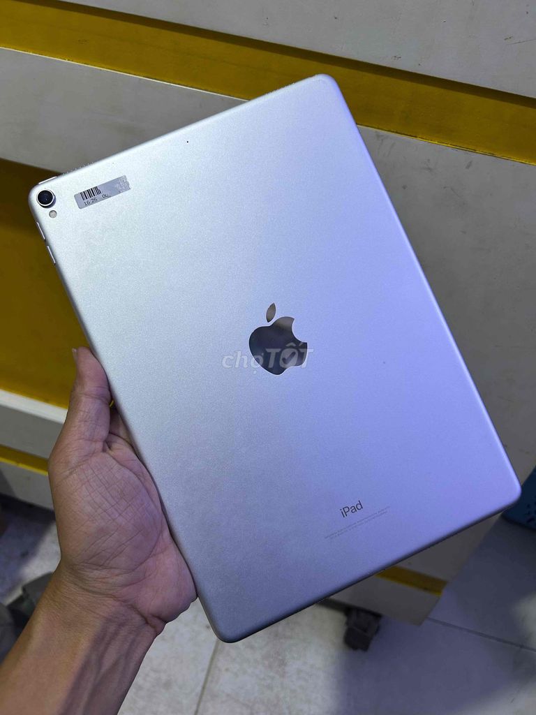 ipad pro 10,5 bypass full chứng năng không lỗi. Mua bán Máy tính bảng tại Quận Bình Tân Tp Hồ Chí Minh được đăng bởi H T T hình 1