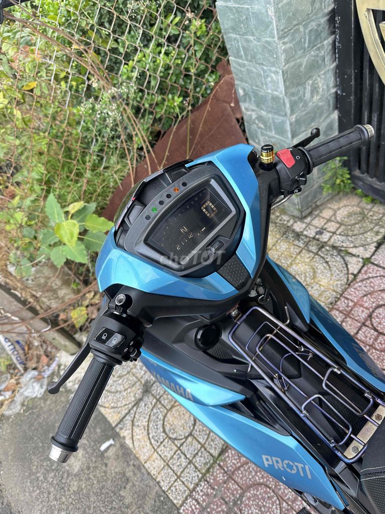 Ex led 2018 vỏ zin 1 cặp áo đẹp chính chủ 65L1. Mua bán Xe máy tại Quận Thốt Nốt Cần Thơ được đăng bởi Cầm Đồ Thành Chánh  hình 5