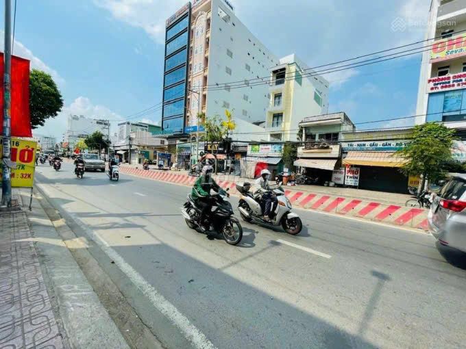 Mặt Tiền Nguyễn Văn Linh, Tân Thuận Đông, Quận 7, DT 111m2, Giá 25 Tỷ