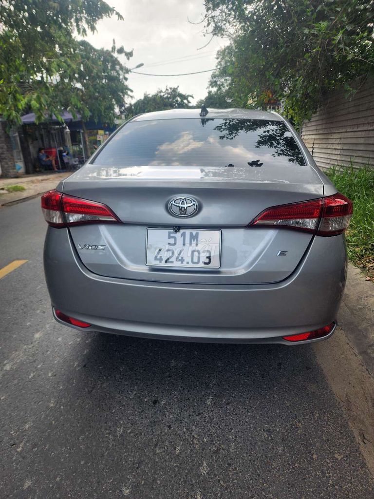 Toyota Vios 2019 механическая серебристый