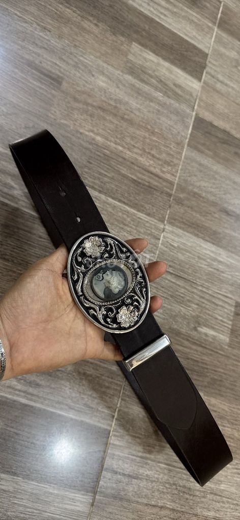 thắt lưng da bò 3.8*110 chuẩn hãng auth. Mua bán Phụ kiện thời trang khác tại Quận 1 Tp Hồ Chí Minh được đăng bởi Đồ Seconhand Vintage hình 1