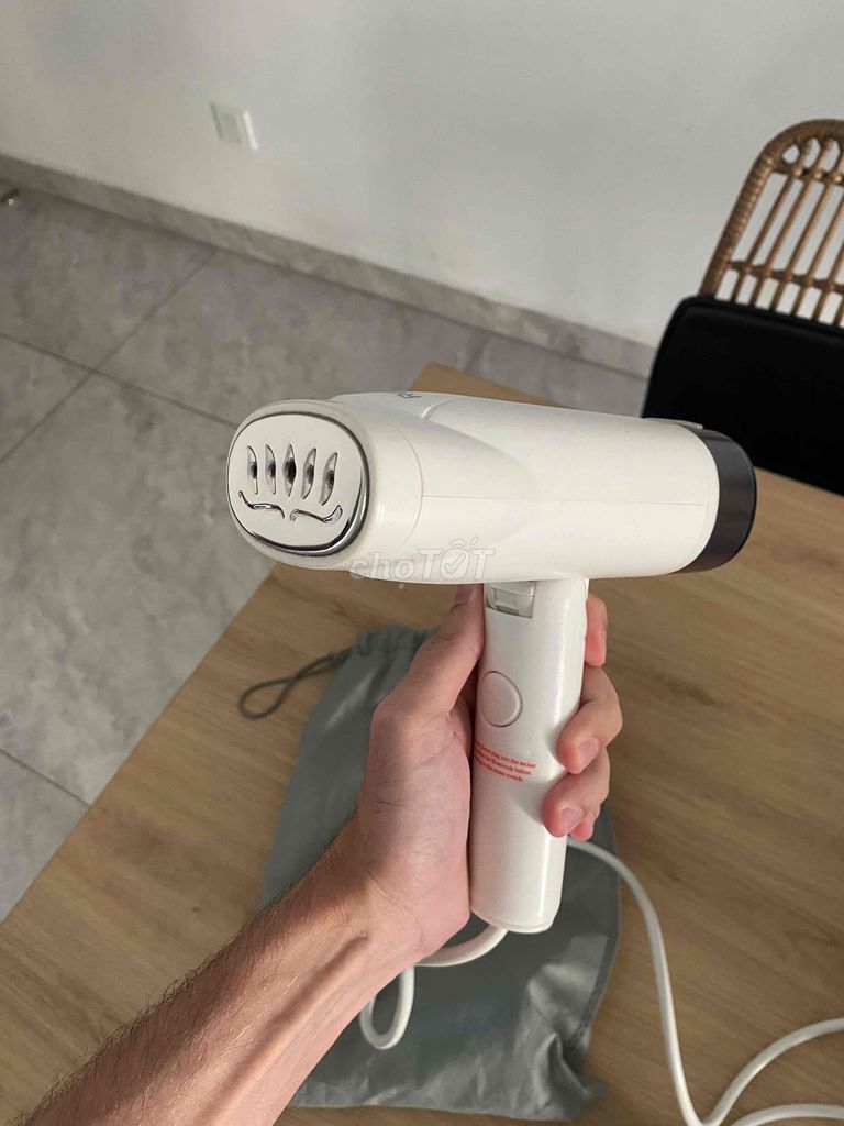 Bàn ủi hơi nước Trắng Gấp gọn Hoàn hảo. Mua bán Nội thất, đồ gia dụng khác tại Thành phố Thủ Đức Tp Hồ Chí Minh được đăng bởi Emili S. Taixés hình 1