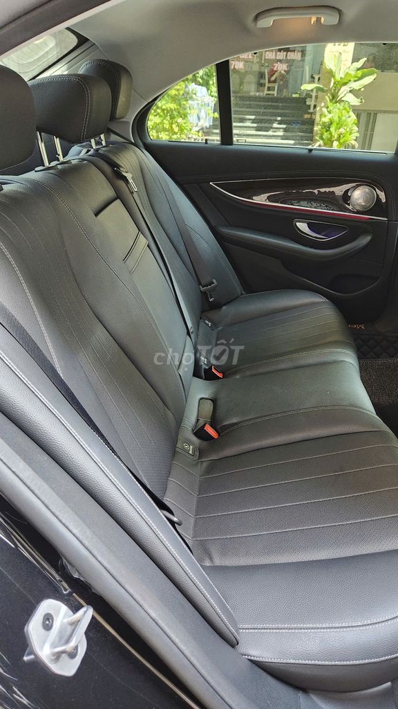 E200 Exclusive Sx 2021 - 19000miles full ls hãng. Mua bán Ô tô tại Quận 7 Tp Hồ Chí Minh được đăng bởi tuấn anh hình 7