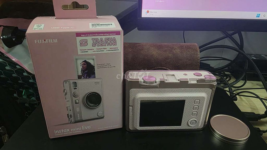 Máy ảnh lấy liền Fujifilm Instax Mini Evo Hồng. Mua bán Máy ảnh, Máy quay tại Huyện Bình Chánh Tp Hồ Chí Minh được đăng bởi Hoà Nguyễn hình 1
