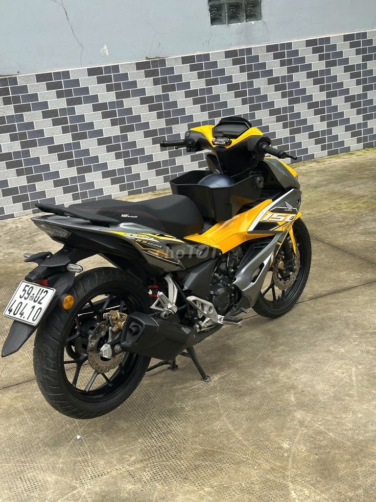 Honda Winner V2 ABS 2020 Vàng xám. Mua bán Xe máy tại Quận Tân Bình Tp Hồ Chí Minh được đăng bởi Waann em xe máyy hình 12