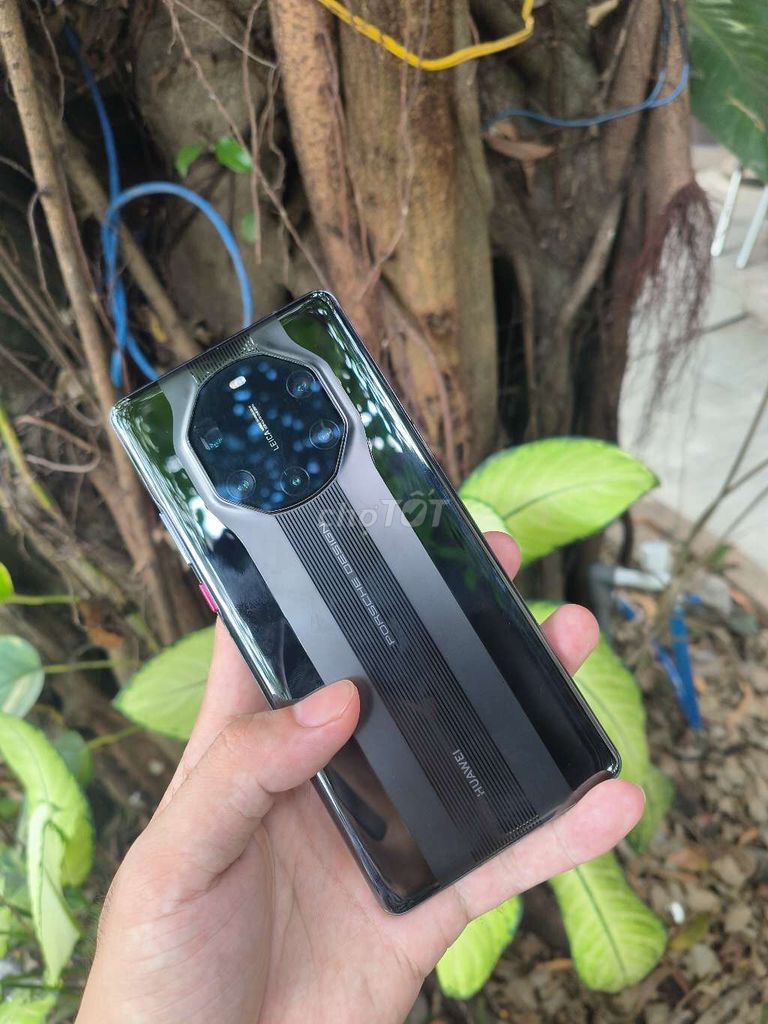 Huawei Mate 40 RS Porsche 256GB Đen 98%. Mua bán Điện thoại tại Thành phố Thủ Dầu Một Bình Dương được đăng bởi HUNG MOBILE  hình 1