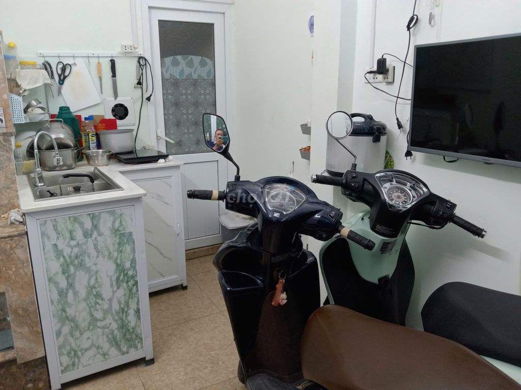 Gia đình bán nhà vì tuổi cao