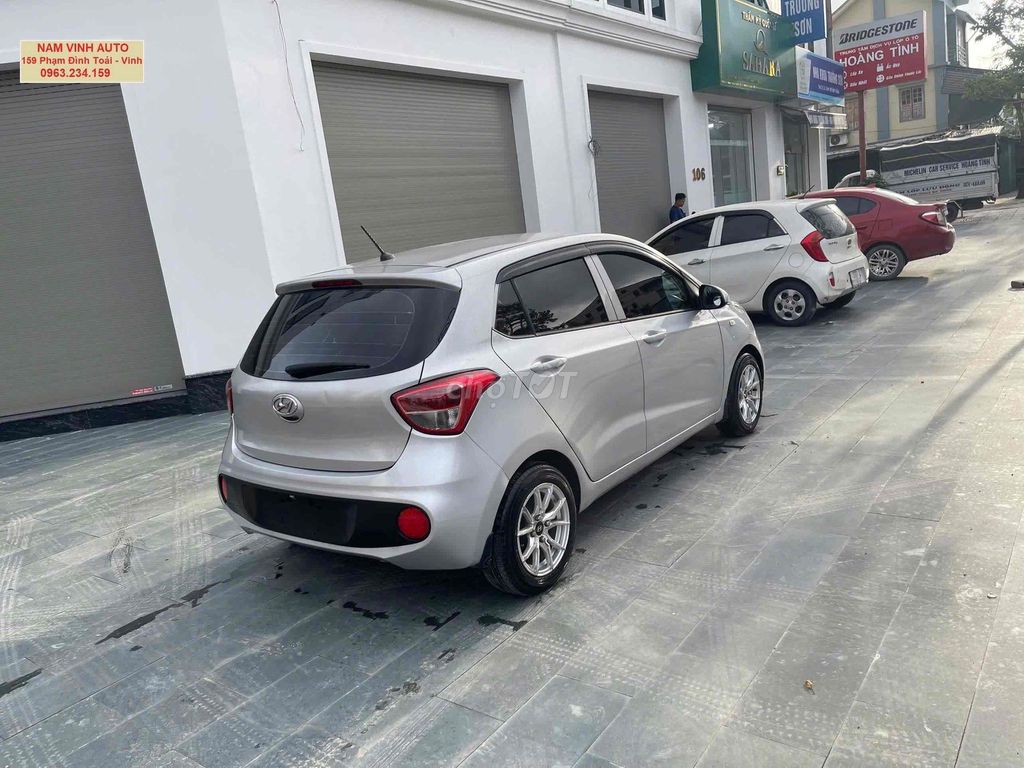 Hyundai Grand i10 2017 - chính chủ xe đẹp. Mua bán Ô tô tại Thành phố Vinh Nghệ An được đăng bởi Nam Vinh hình 3