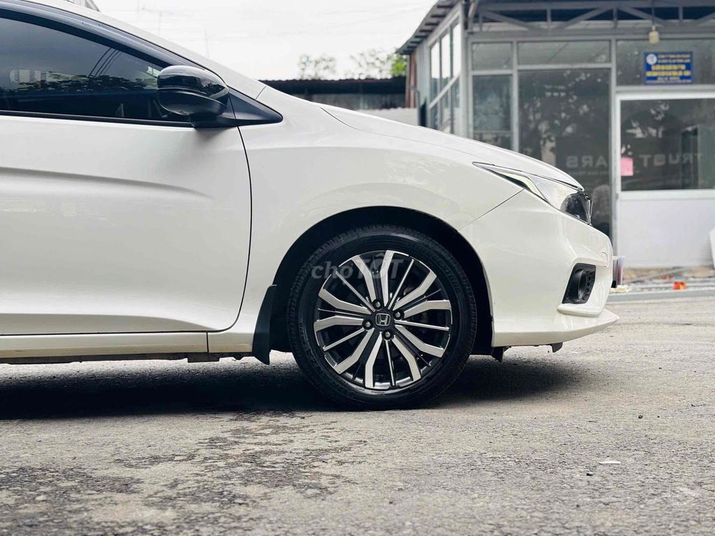 Honda City 2017 1.5 CVT - 87000 km. Mua bán Ô tô tại Quận 8 Tp Hồ Chí Minh được đăng bởi Cửa hàng ô tô cũ TRUST CARS hình 8