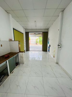 cho Thuê căn nhà kinh doanh buôn bán đường rộng 13m-Hòn Rớ2. Cho thuê văn phòng, mặt bằng kinh doanh tại Thành phố Nha Trang Khánh Hòa được đăng bởi Văn Liêm Đất Xã Ven Biển