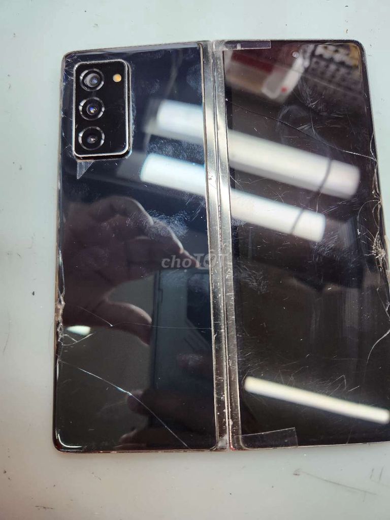 Samsung Z Fold 2 5G Đen Hư hỏng 256gb. Mua bán Điện thoại tại Quận Phú Nhuận Tp Hồ Chí Minh được đăng bởi thuânn mua vừa bán hình 1