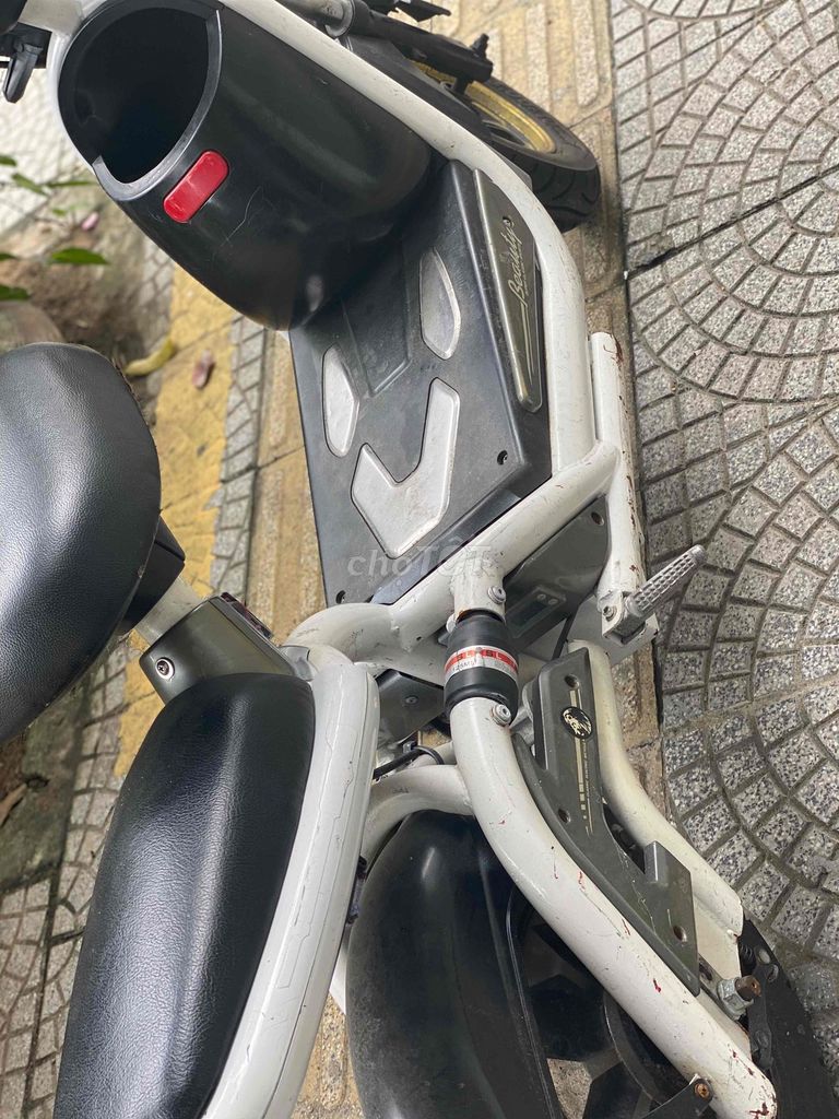 Xe đạp điện Trắng Đen. Mua bán Xe điện tại Quận Thanh Khê Đà Nẵng được đăng bởi Van Huy  hình 6