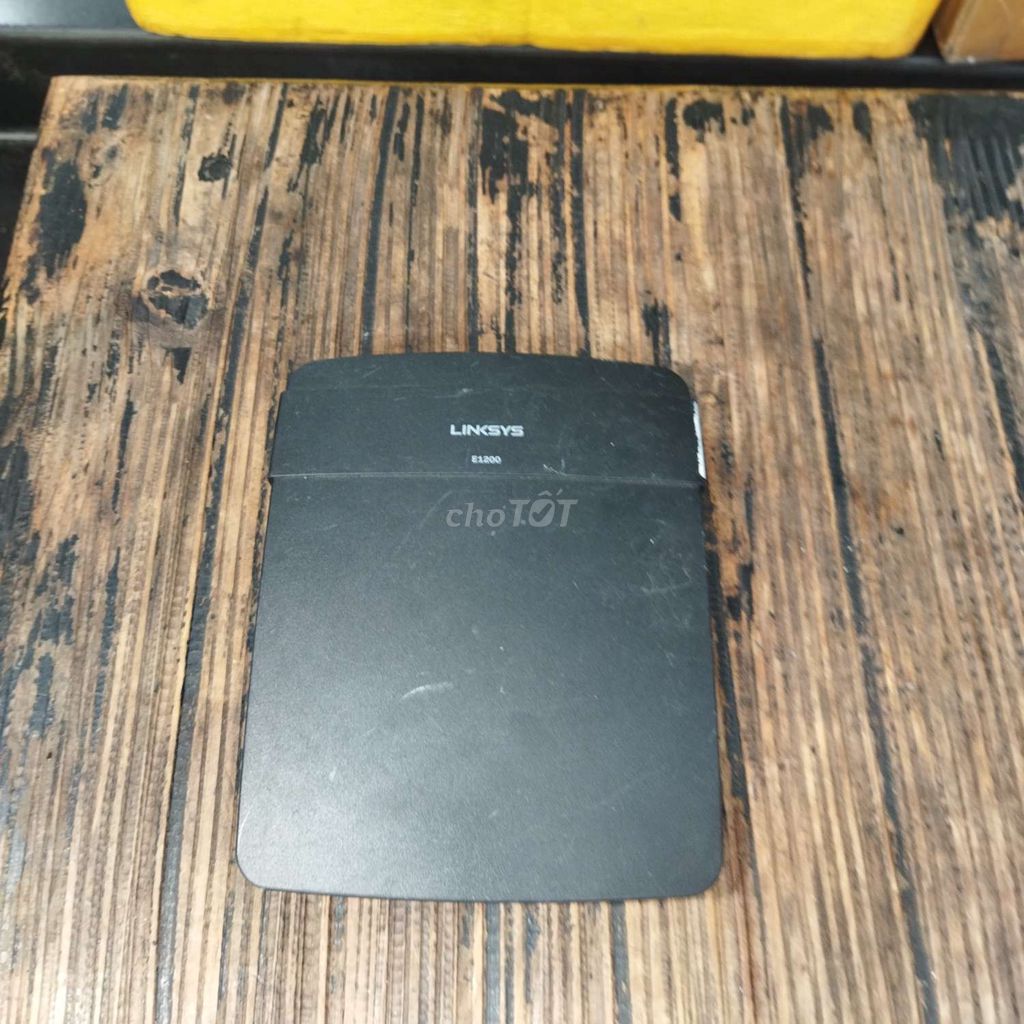 Phát wifi Linsys E1200 chuyên gắn phòng trọ.