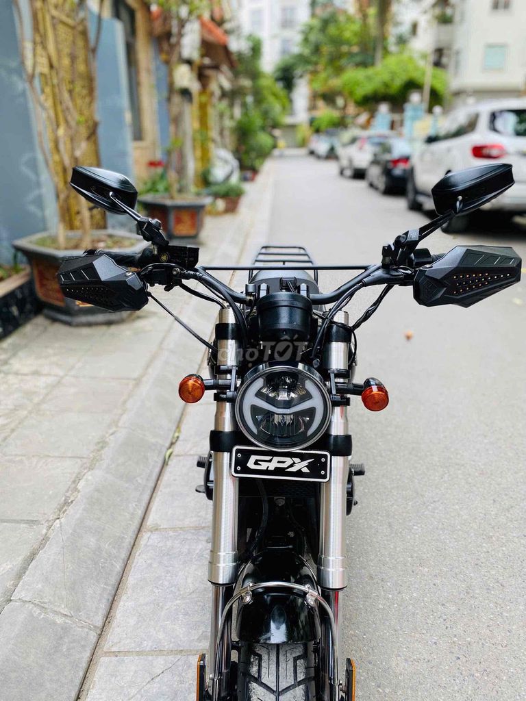 GPX TWIN 250cc FI xe lướt mới keng biển thành phố. Mua bán Xe máy tại Quận Cầu Giấy Hà Nội được đăng bởi Tong motor xe may hình 5
