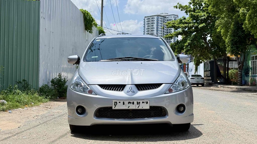 Mitsubishi Grandis 2005 Bạc Tự động 140000 km