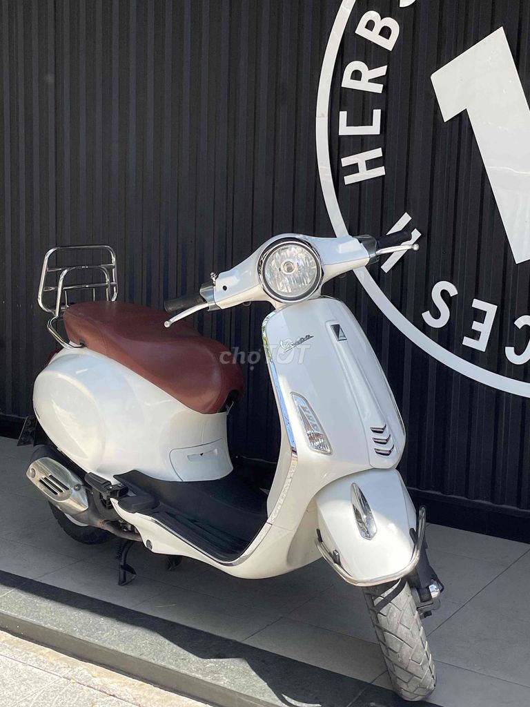 Piaggio Vespa Primavera - Vesspa Trắng bs43. Mua bán Xe máy tại Quận Hải Châu Đà Nẵng được đăng bởi Lê vy  hình 2