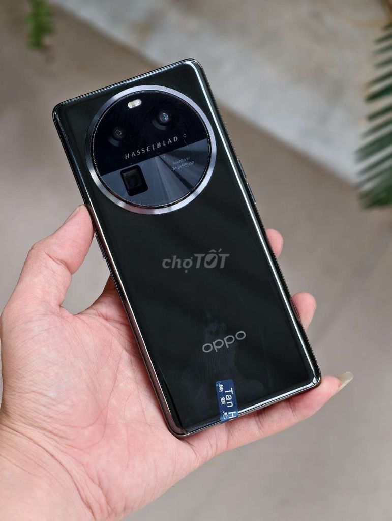 OPPO FINDX6 256GB Đen Full cn vỏ cấn cam ngon. Mua bán Điện thoại tại Thành phố Thủ Dầu Một Bình Dương được đăng bởi XUÂN TUYỀN hình 1