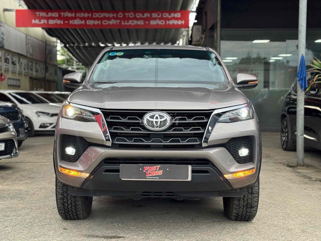 Toyota Fortuner 2024 2.4 AT 4x2 - 40000 km. Mua bán Ô tô tại Thành phố Thủ Đức Tp Hồ Chí Minh được đăng bởi Thy Ôtô Cũ Miền Nam hình 2