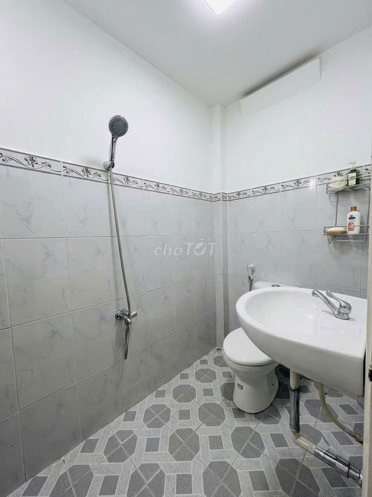 Bán nhà hẻm Lý Tuệ, p. TSN, q. Tân Phú, 3,8x7,1m, 1 Lầu, giá 3,6 tỷ