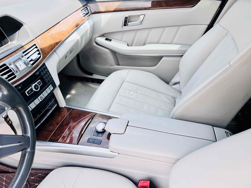 E200 60.000km HIẾM ĐẸP CỰC PHẨM. Mua bán Ô tô tại Quận Cầu Giấy Hà Nội được đăng bởi Nam HQ Auto hình 17