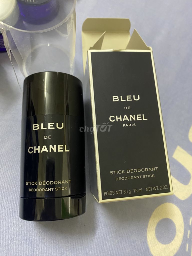 Lăn khử mùi Chanel