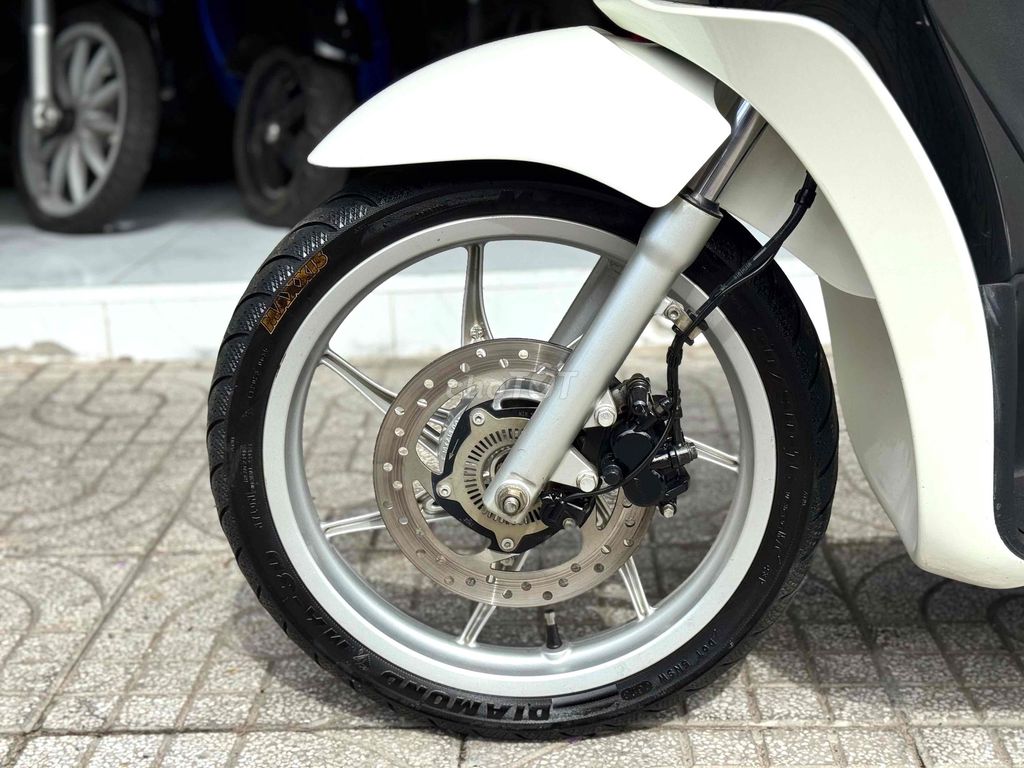 📣 Piaggio Liberty S 125cc thắng ABS đời cao Trắng. Mua bán Xe máy tại Thành phố Rạch Giá Kiên Giang được đăng bởi Xe Máy Thanh Phương hình 5