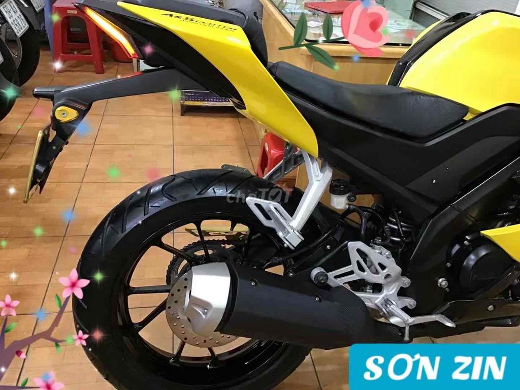 YAMAHA R15 V3 150.SX 2019.ODO 9K .ĐẦU NỒI,MÁY ZIN. Mua bán Xe máy tại Quận Phú Nhuận Tp Hồ Chí Minh được đăng bởi MOTO LUU THANH HAI  77A hình 3
