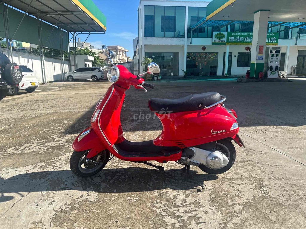 Piaggio Vespa LX 2012 Đỏ Đã sửa mới. Mua bán Xe máy tại Quận Bình Tân Tp Hồ Chí Minh được đăng bởi Rosie Cao hình 1