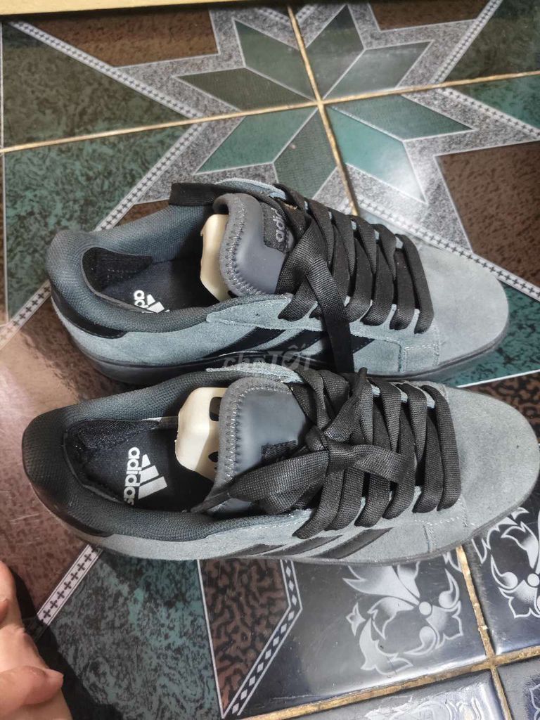 Giày thể thao Adidas Unisex Xám. Mua bán Giày dép tại Quận Thốt Nốt Cần Thơ được đăng bởi Triết Nguyễn hình 1