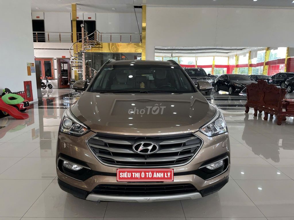 Hyundai Santafe 2.4AT máy xăng sản xuất 2017