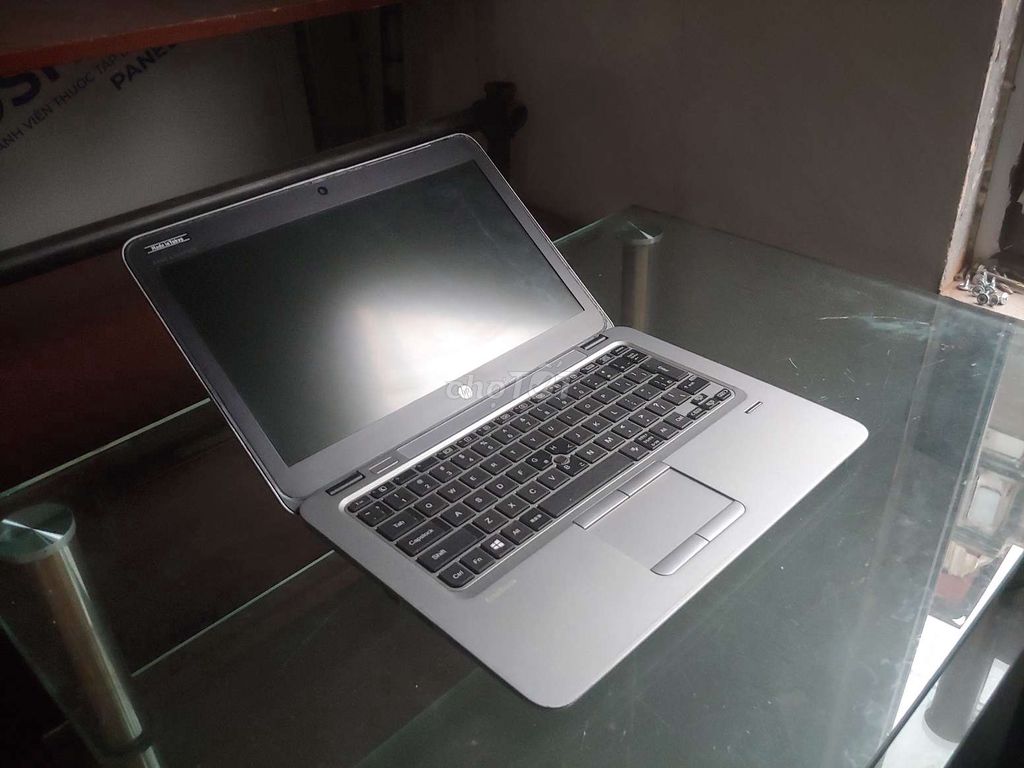 Surface Pro 5 + HP EliteBook 820 G3 i5 8GB/240G.. Mua bán Laptop tại Quận Hoàng Mai Hà Nội được đăng bởi Thiện Phong hình 1